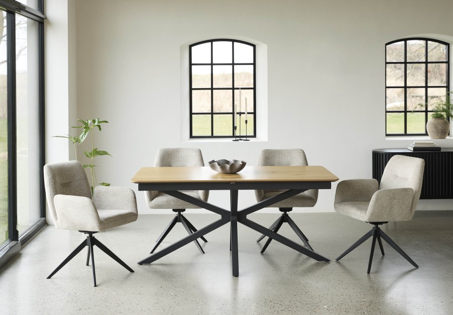 Stalas 90x160-200 cm  CESURA