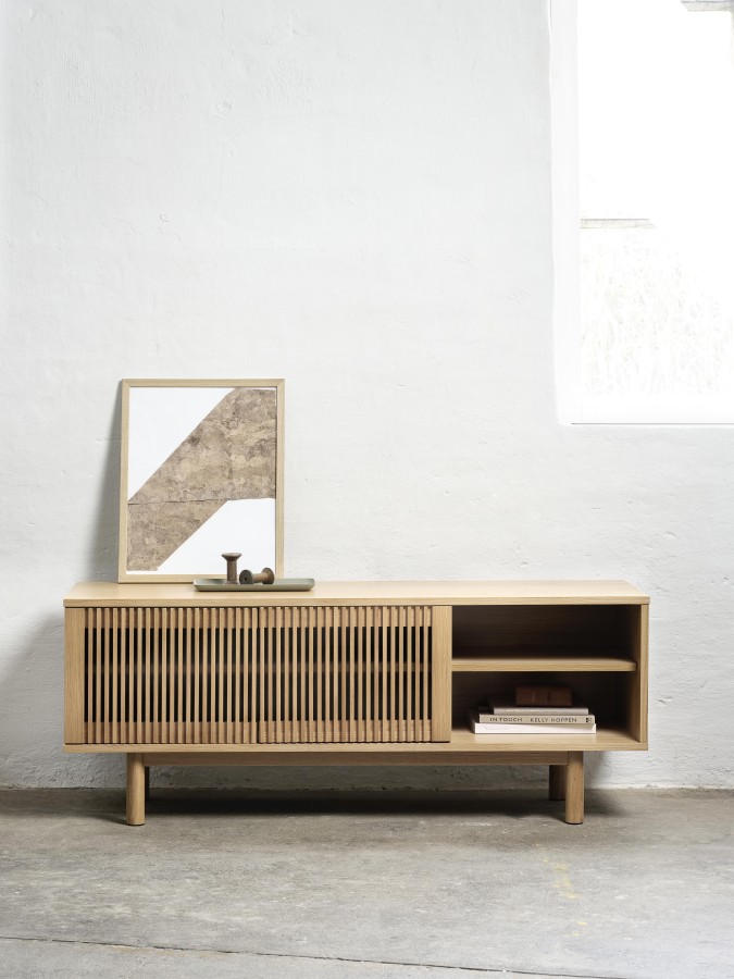 TV spintelė 143 cm TIBER